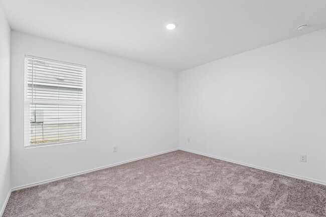 Building Photo - 13931 Wool Pk