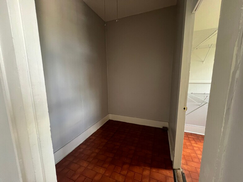 Building Photo - 2020-2022 Camp St