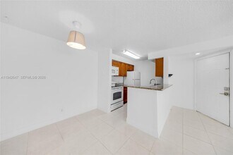 Building Photo - 2986 S University Dr