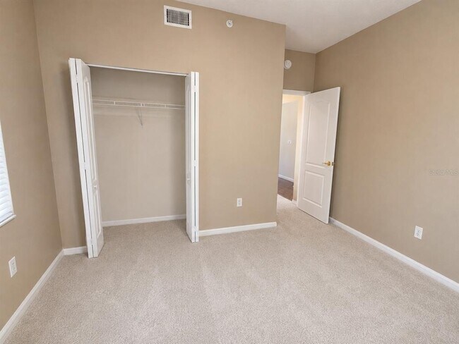 Building Photo - 5330 Hyland Hills Ave