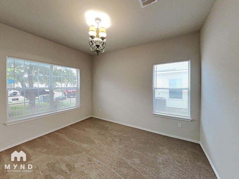 Building Photo - 13316 Marie Ln