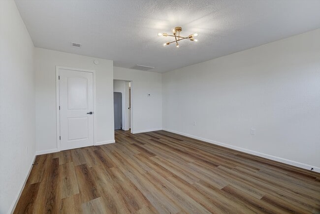 Building Photo - 6608 Avenue O