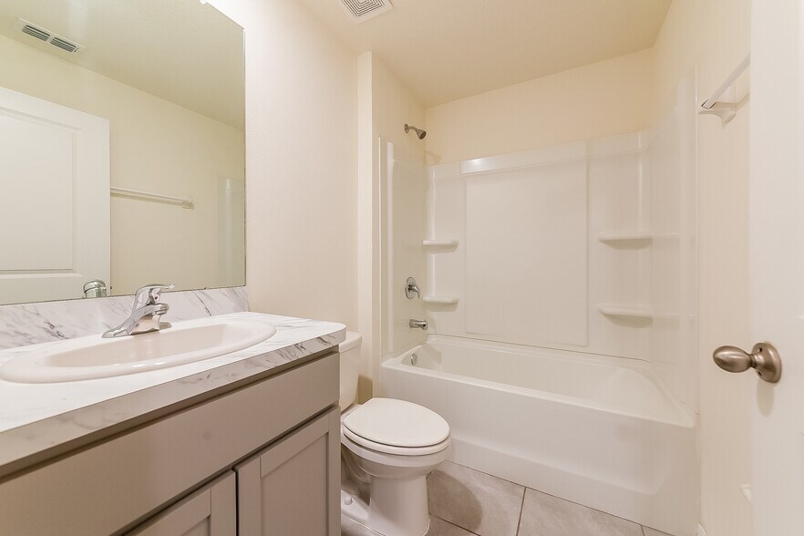 Building Photo - 2933 Great Abaco Way