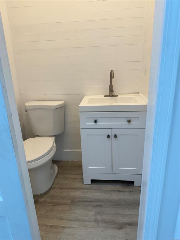 Building Photo - 220 Ashurst Ave