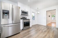 Building Photo - 20 Scofield Pl
