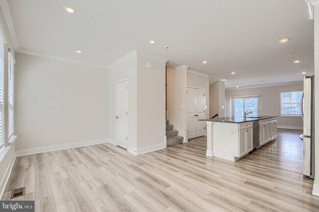 Building Photo - 11409 Starlight Pl