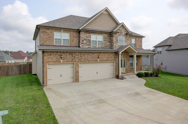 Building Photo - 230 Cotoneaster Ln
