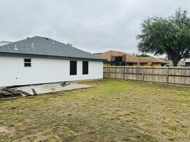 Building Photo - 1419 Dra Eve Perez Lane