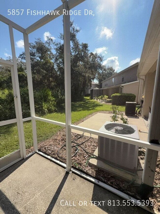 Building Photo - 5857 Fishhawk Ridge Dr