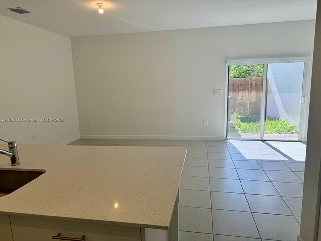 Building Photo - 26459 SW 149th Ave