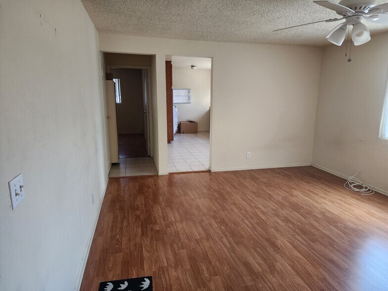 Building Photo - 11307 Miranda St