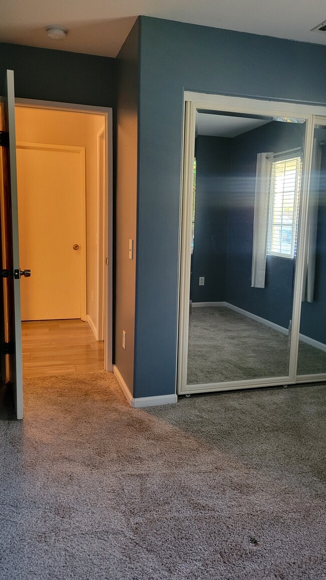 Building Photo - 32850 Sandalwood Ln