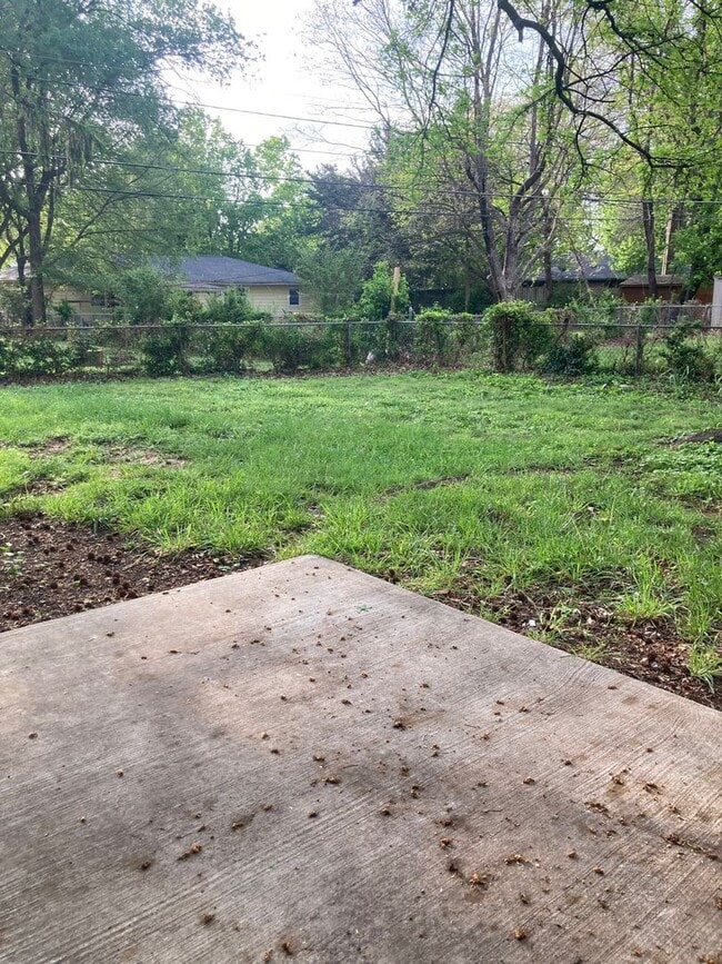 Building Photo - 2718-2720 S. Stewart