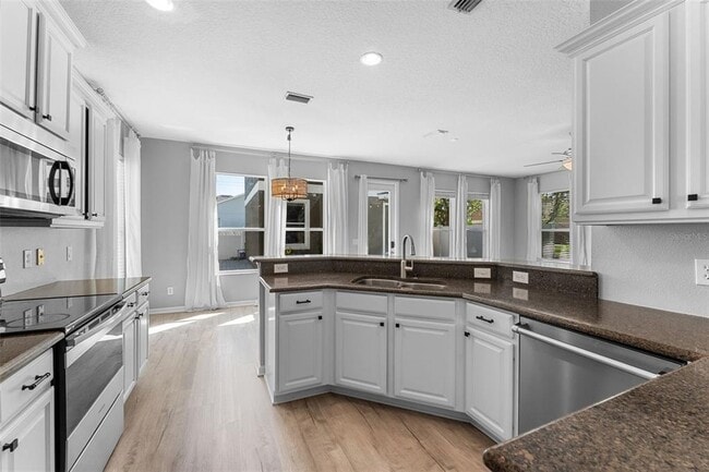 Building Photo - 14835 Old Thicket Trace