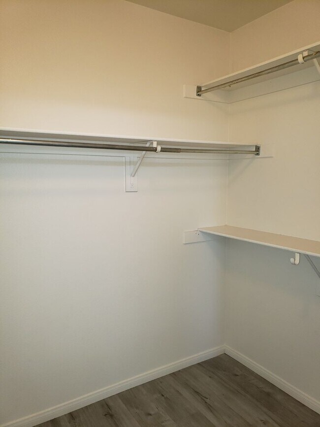 Building Photo - 5205 Blooming Mesa Ct
