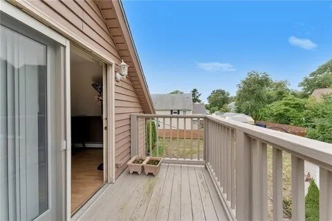 Building Photo - 29 Eton Ave