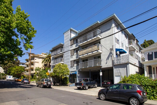 Building Photo - 630 Mariposa