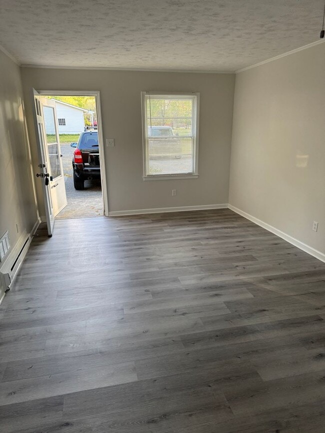 Building Photo - Great One Bedroom in Matthews
