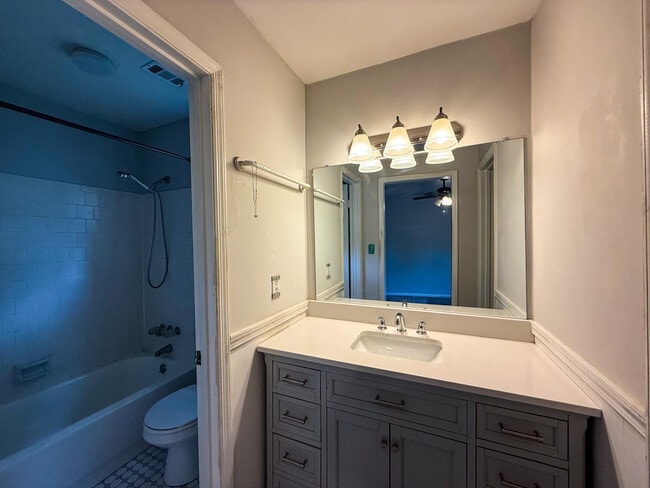 Building Photo - 539 Pheasant Run Dr