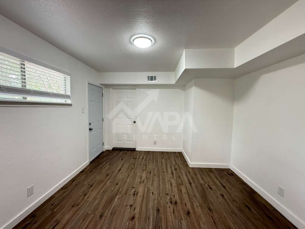 Building Photo - 6407 Greencastle Dr