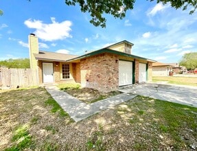 Building Photo - **APPLICATION RECEIVED** 2-Bedroom Duplex Near Highway 78- Pet-Friendly with Fenced Yard! SECTION...