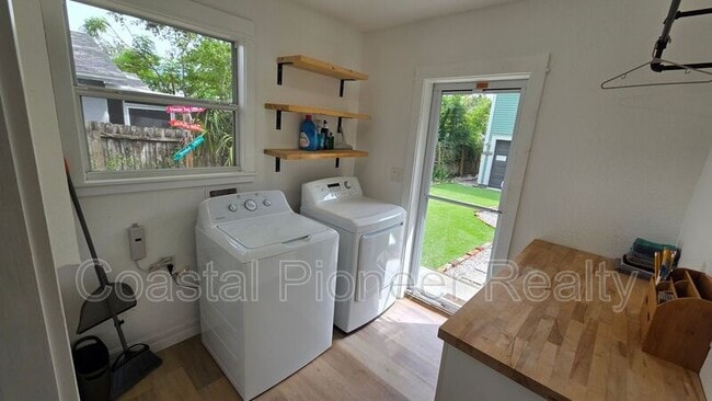 Building Photo - 5420 29th Ave S