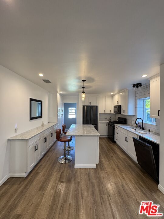 Building Photo - 446 N California St