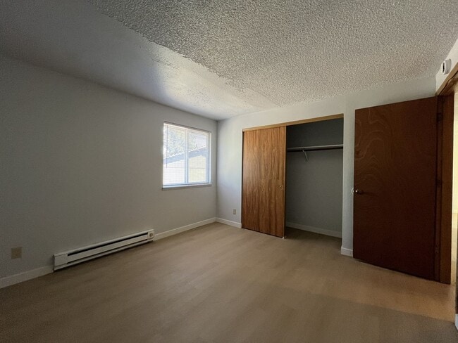Building Photo - 8332 SW 21st Ave