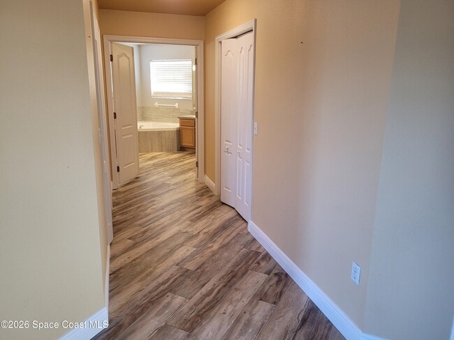 Building Photo - 372 Cobblewood Dr