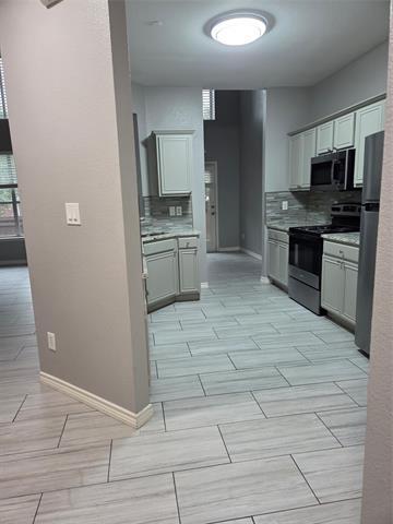 Building Photo - 8613 Heather Ridge Dr