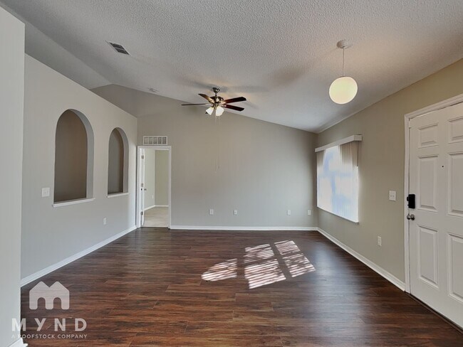 Building Photo - 12552 Gulliver Rd