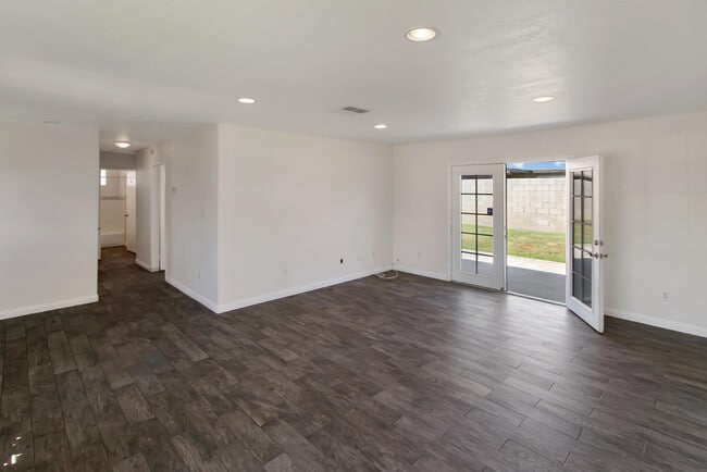 Building Photo - 82130 Adobe Rd