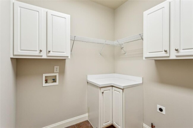 Building Photo - 3504 Ivy Manor Rd SE