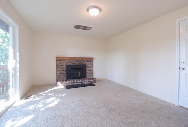 Building Photo - 2670 Fijian Way