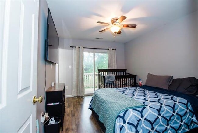 Building Photo - 3 Bedroom Townhouse in New Market