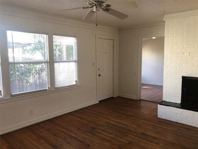 Building Photo - 3511 21st St N