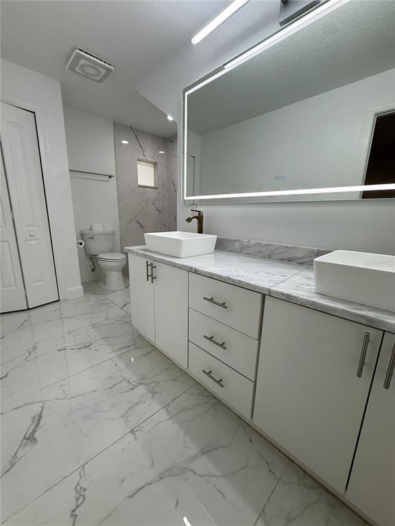 Building Photo - 3336 Las Campos Pl