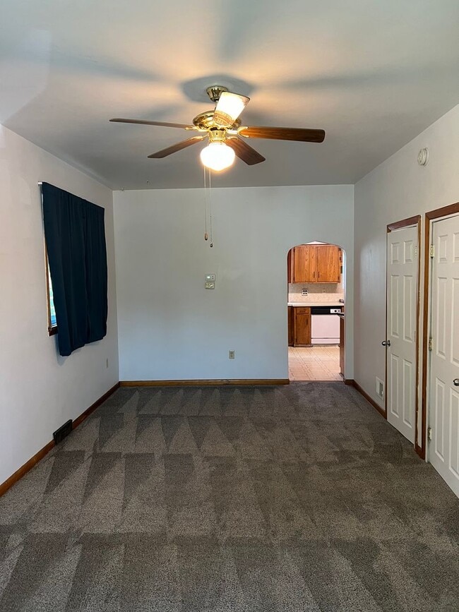 Building Photo - Charming 2 Bedroom In Little Italy Near Old Market and Downtown!!
