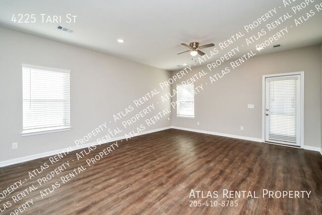 Building Photo - 4225 Tari St