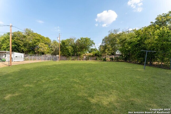 Building Photo - 626 Aviation Ave