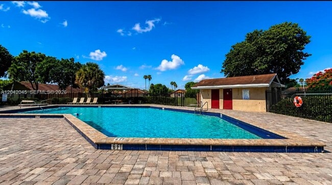 Building Photo - 6780 NW 186 Ter