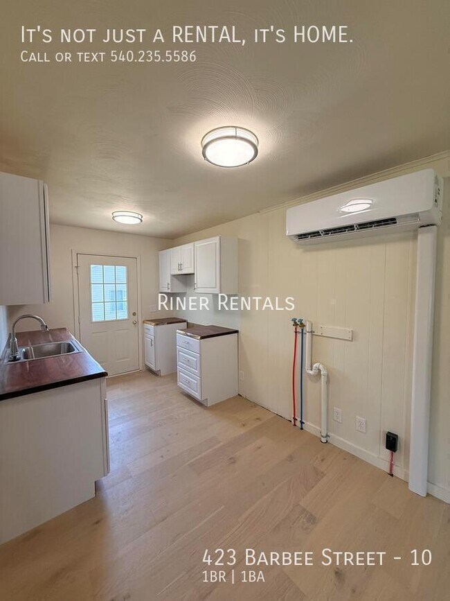 Building Photo - 423 Barbee St