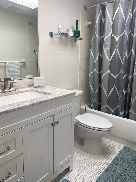 Building Photo - 5575 Gulf Blvd