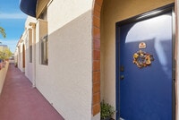 Building Photo - 153 California Ave