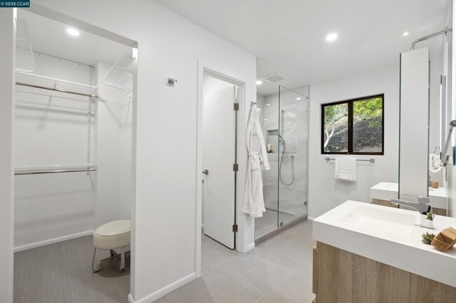 Building Photo - 4104 El Nido Ranch Rd