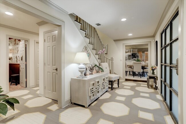 Building Photo - 3735 Del Monte Dr