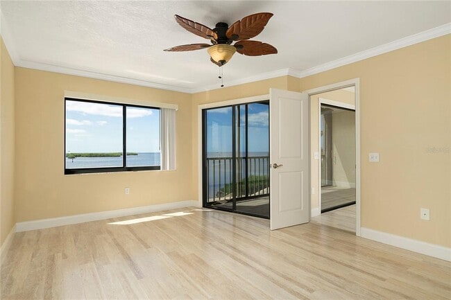 Building Photo - 4650 Bay Blvd