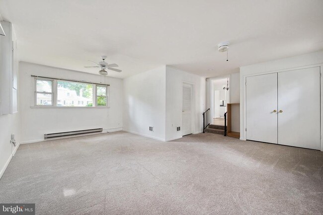 Building Photo - 5708 Dawes Ave