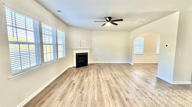 Building Photo - 1542 Swallow Tail Dr