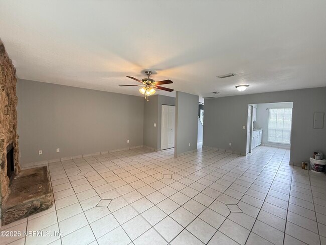 Building Photo - 6024 Duclay Rd